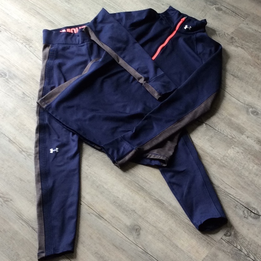 Under Armour size M set.  Navy\Grey